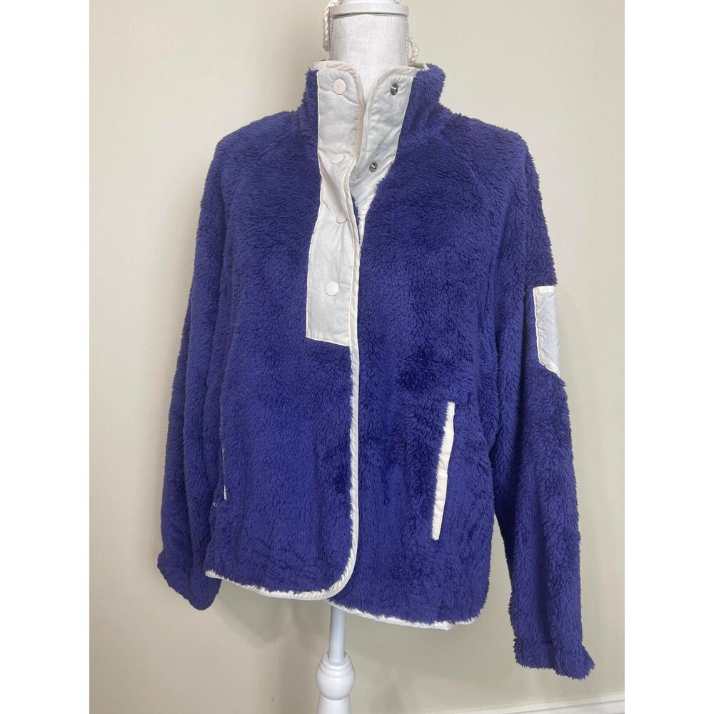 WVVY Women's Faux Sherpa Snap Front Jacket‎ Color: Purple/wisteria, Large